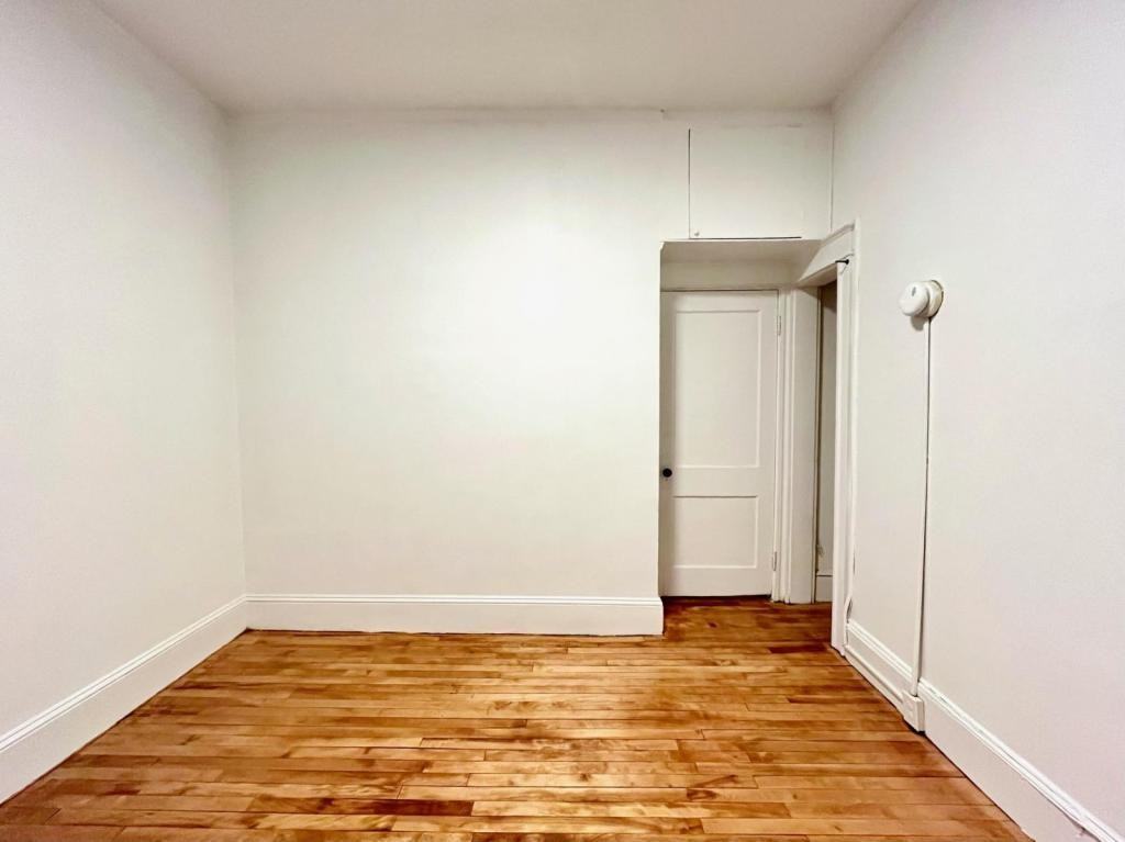 237 High St Apt 5 - Photo 4 of 9