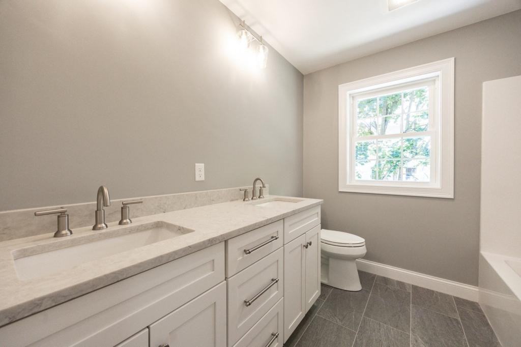 122 Canal St - Photo 5 of 18