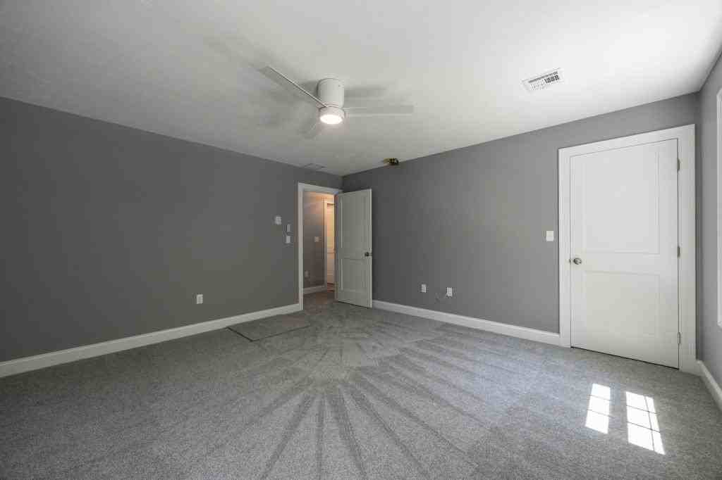 122 Canal St - Photo 7 of 18