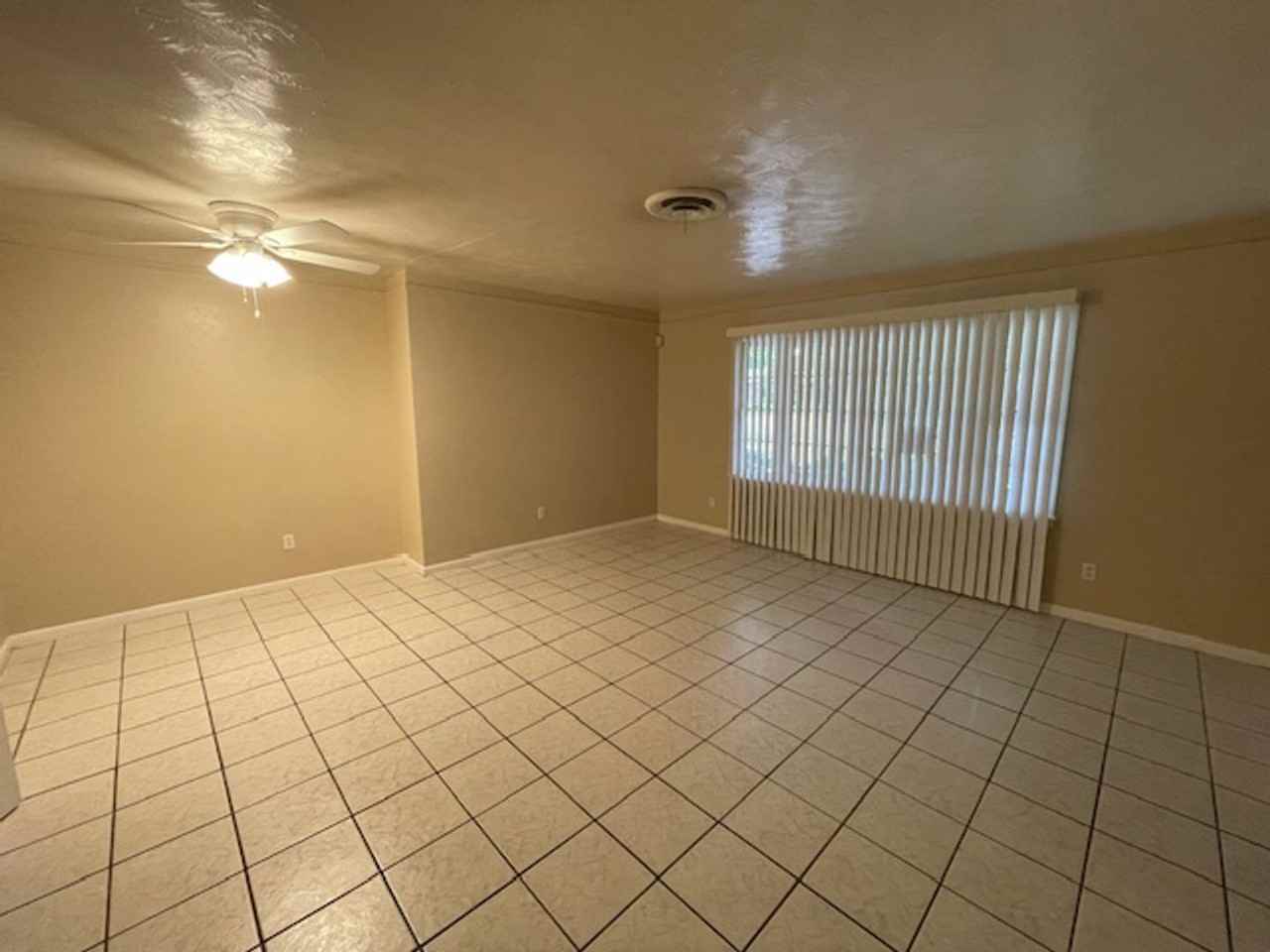 3513 Wosley Dr - Photo 3 of 22