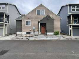 featured image of 13208 Ne Glisan St