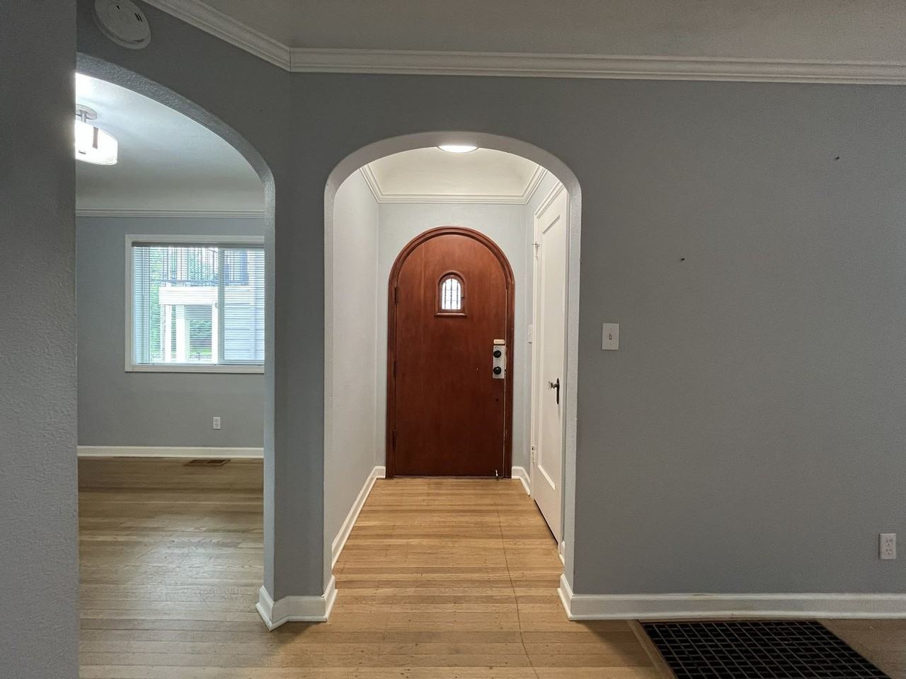 13208 Ne Glisan St - Photo 5 of 43