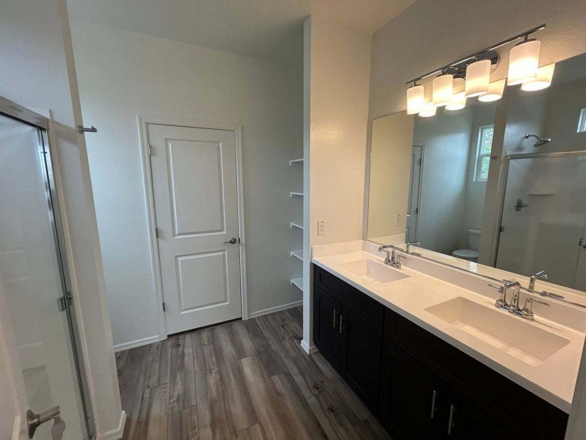 18023 W Soft Wind Dr - Photo 7 of 10