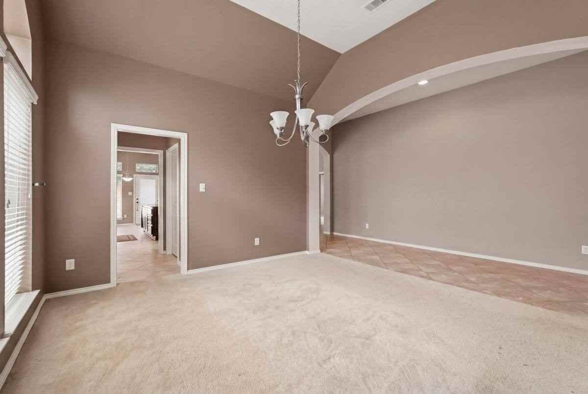 2935 Fair Chase Dr - Photo 3 of 10
