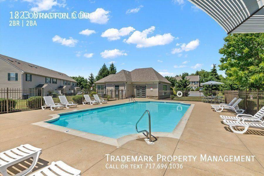 1921 Shady Oak Dr - Photo 2 of 10