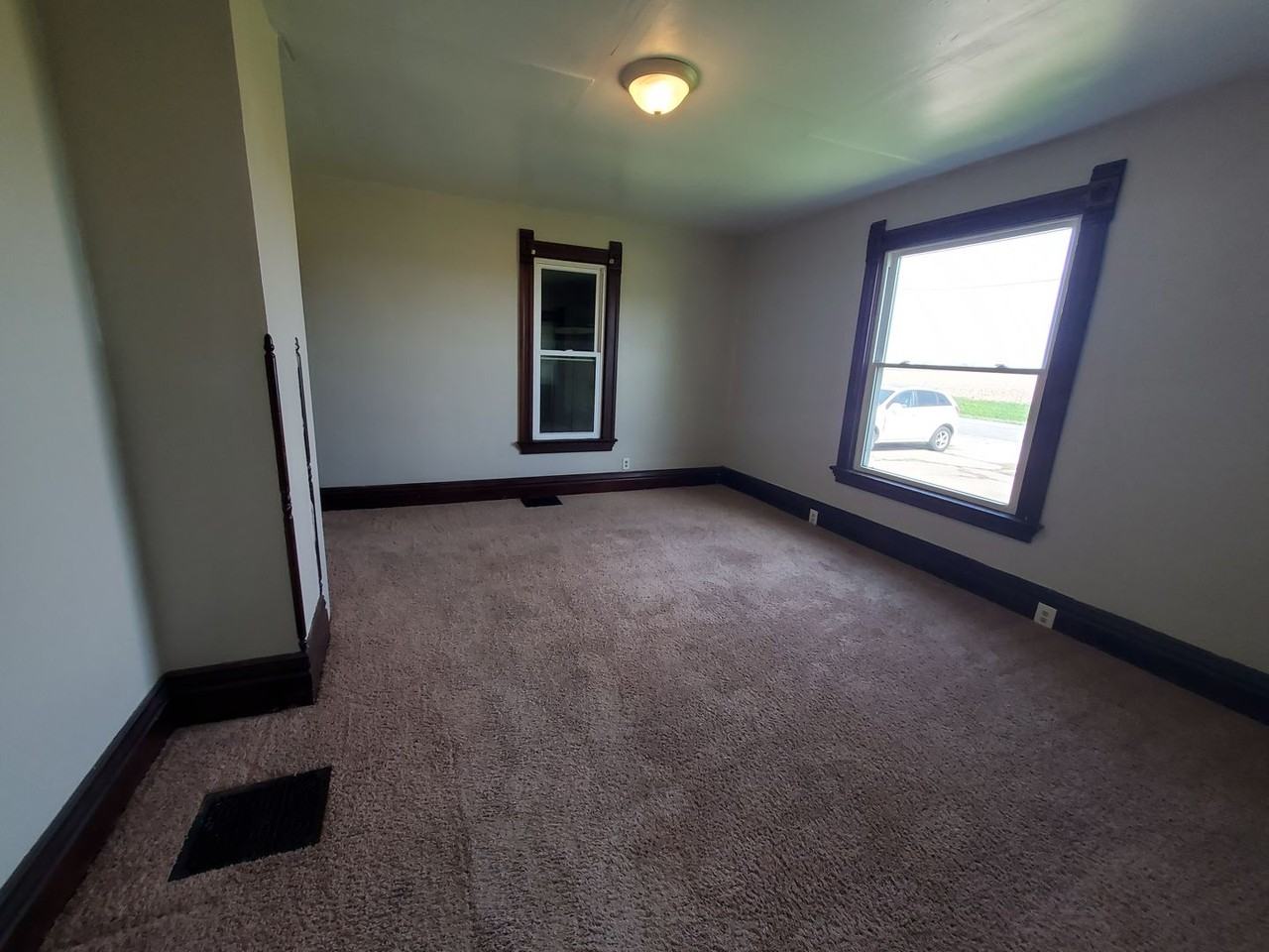 2623 170th Ave - Photo 4 of 14