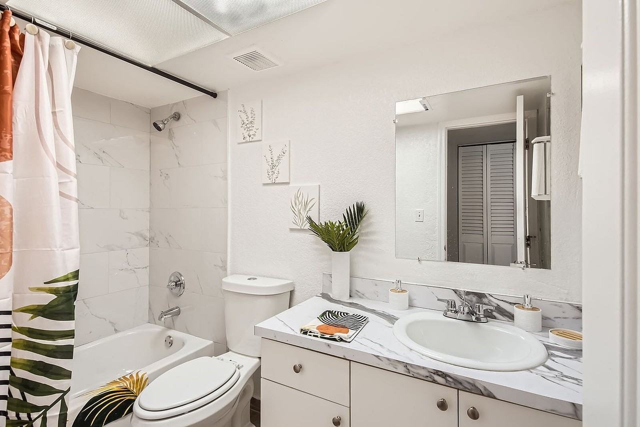 San Marco Apartments - Photo 5 of 50