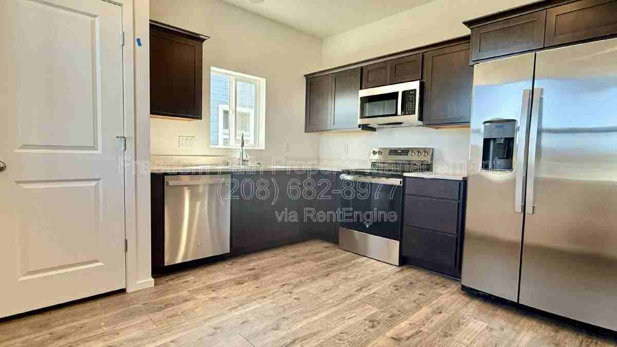 5102 E Norma Ave - Photo 4 of 10