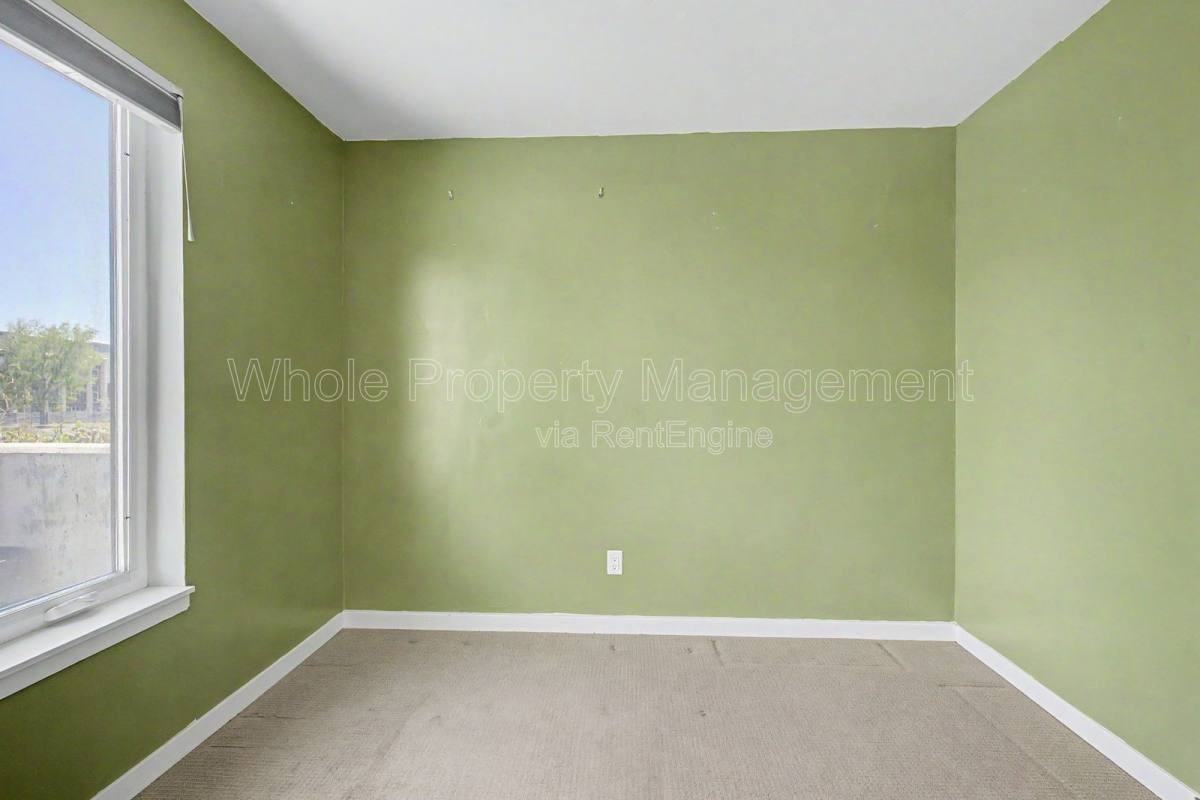 1753 Julian St - Photo 3 of 9