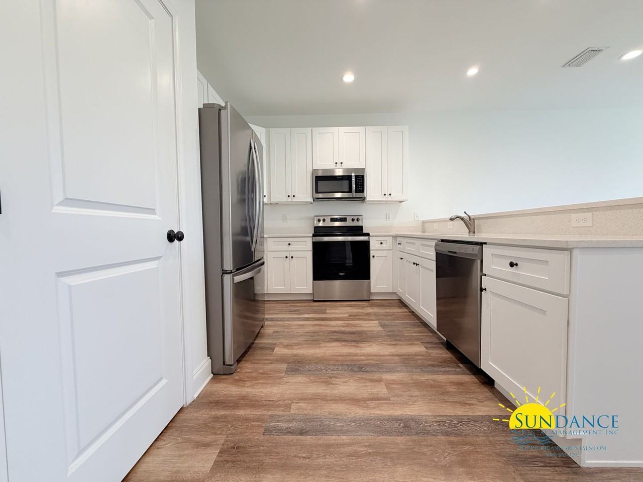 12 Alder Ave Se - Photo 7 of 32