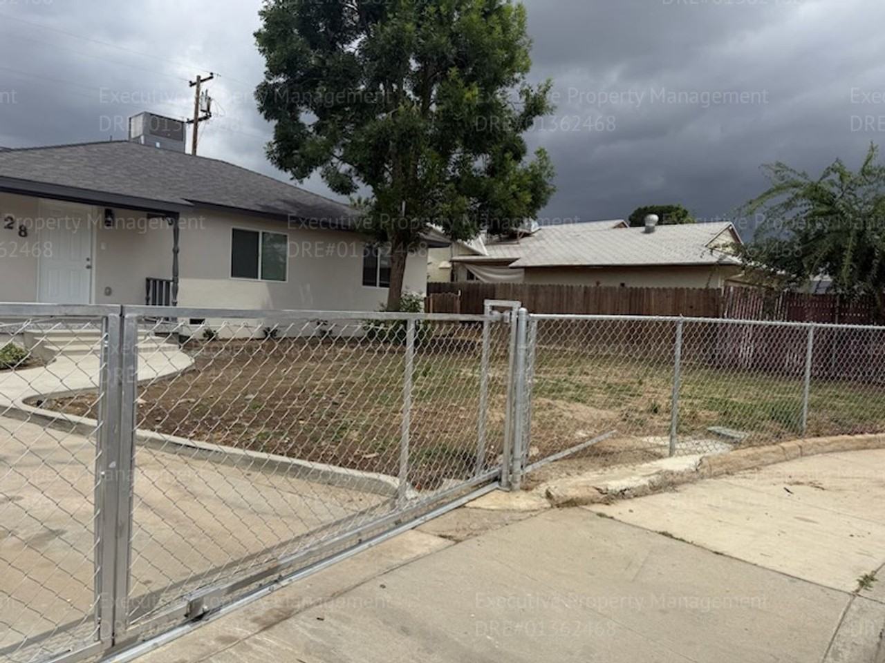 1928 Doolittle Ave - Photo 3 of 18