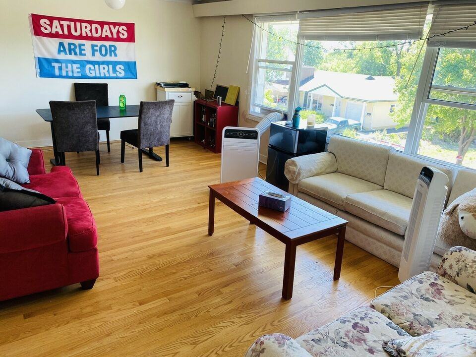 2459 Clover Street - Photo 3 of 10