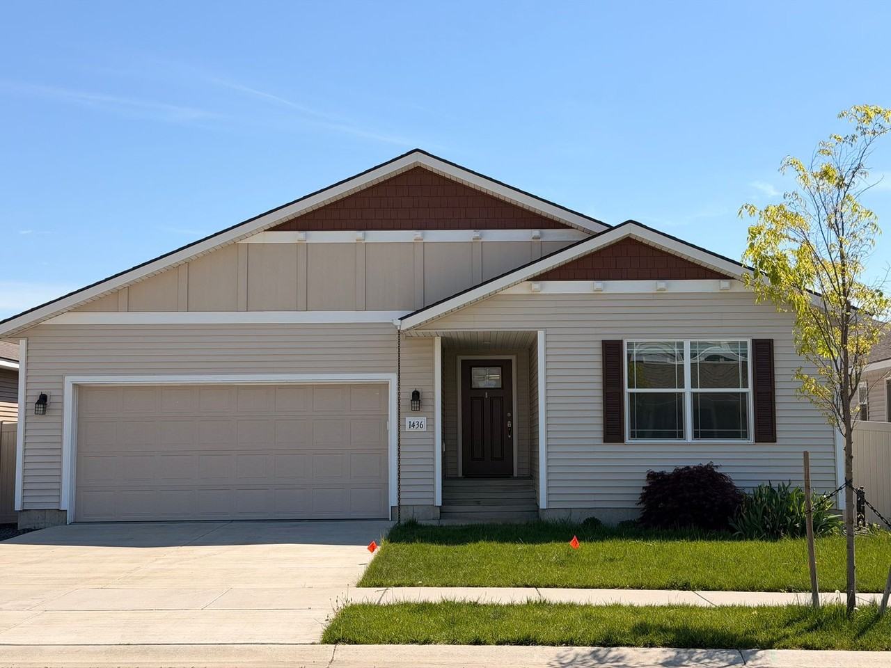 1436 N Minam Loop