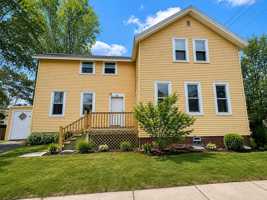 featured image of 703 Jackson St