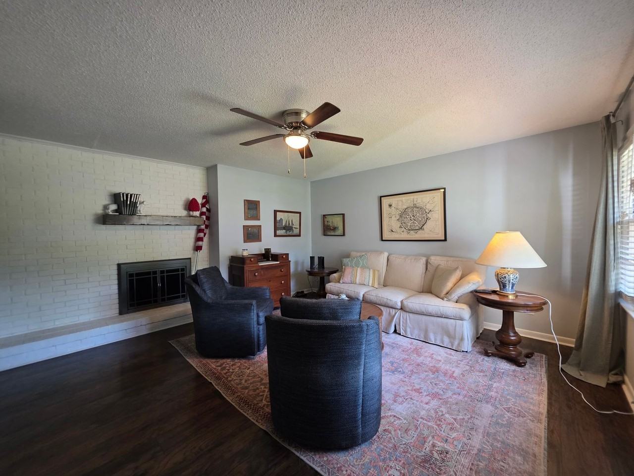 707 Little John Ave - Photo 3 of 24