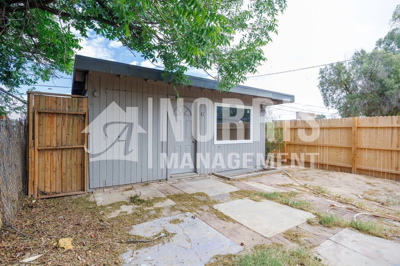 748 1/2 W Pima Ave - Photo 3 of 19