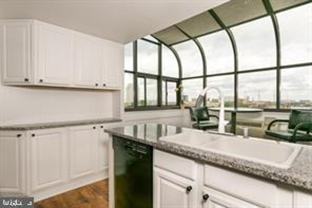 200 Lombard St - Photo 1 of 1