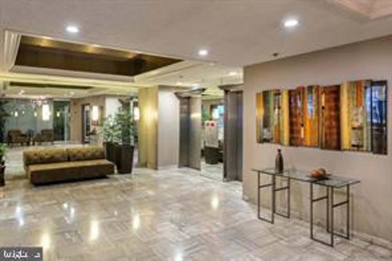 200 Lombard St - Photo 3 of 16