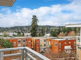 featured image of 180 Harbor Sq Loop Ne