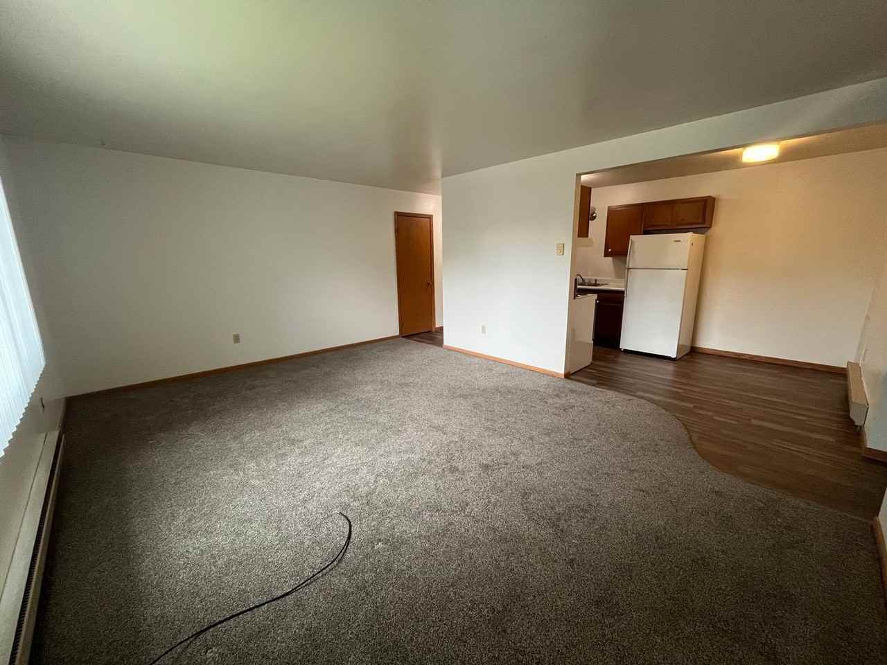 410 4th Ave Ne #16 - Photo 3 of 13