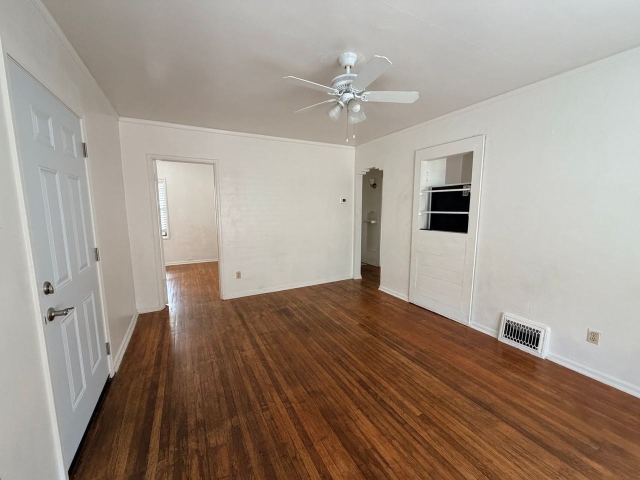 747 W 5th St - Photo 5 of 22