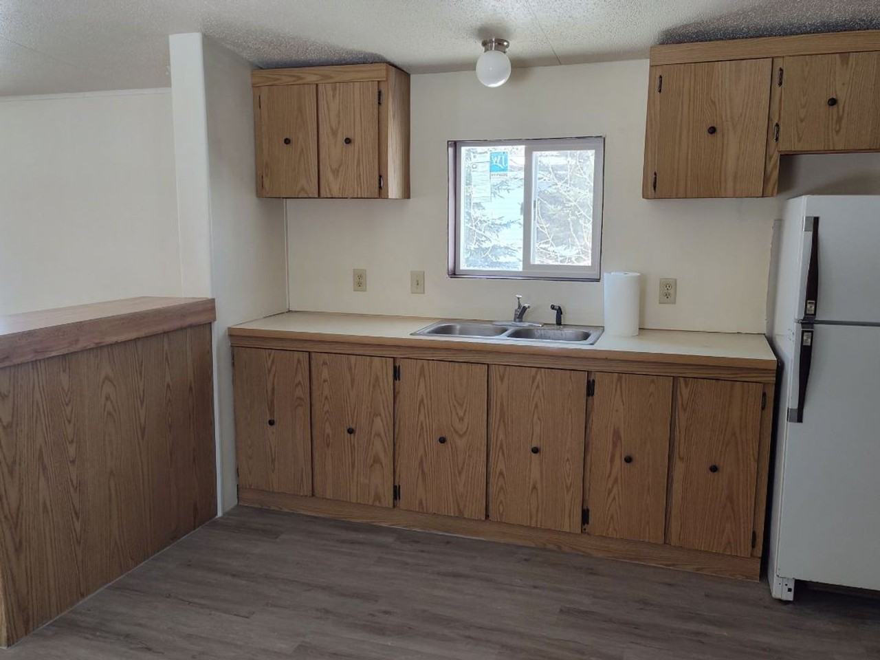 711 Eastgate Dr Se - Photo 4 of 12