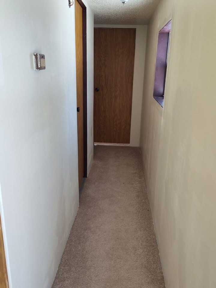 711 Eastgate Dr Se - Photo 6 of 12