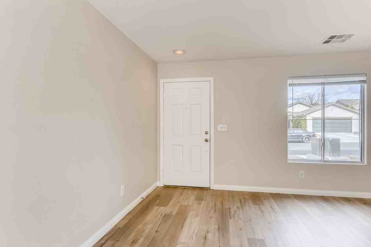 11567 Rossovino St - Photo 4 of 28