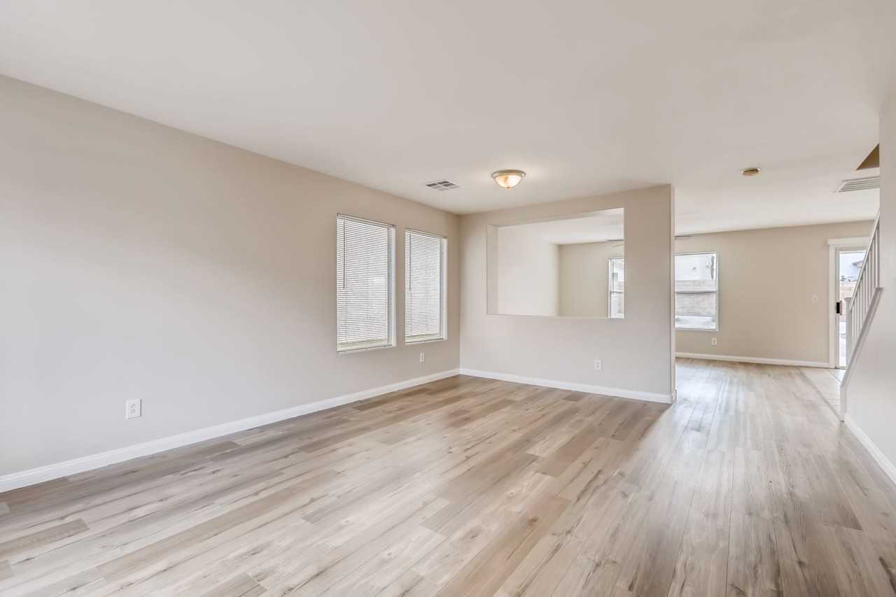 11567 Rossovino St - Photo 6 of 28