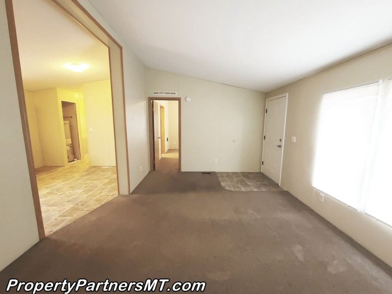 106 Sunlight Ave - Photo 2 of 10