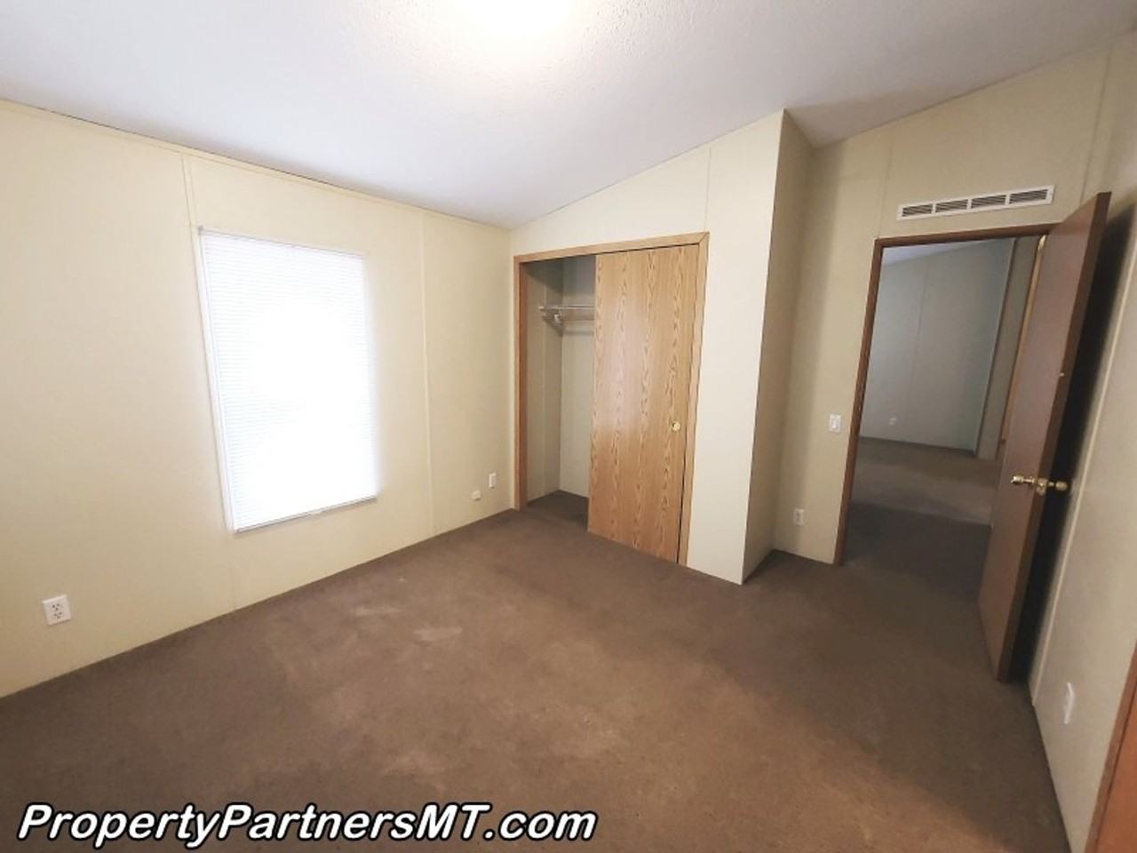 106 Sunlight Ave - Photo 4 of 10