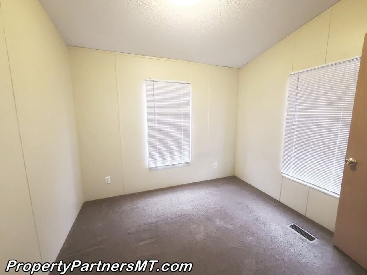 106 Sunlight Ave - Photo 7 of 10