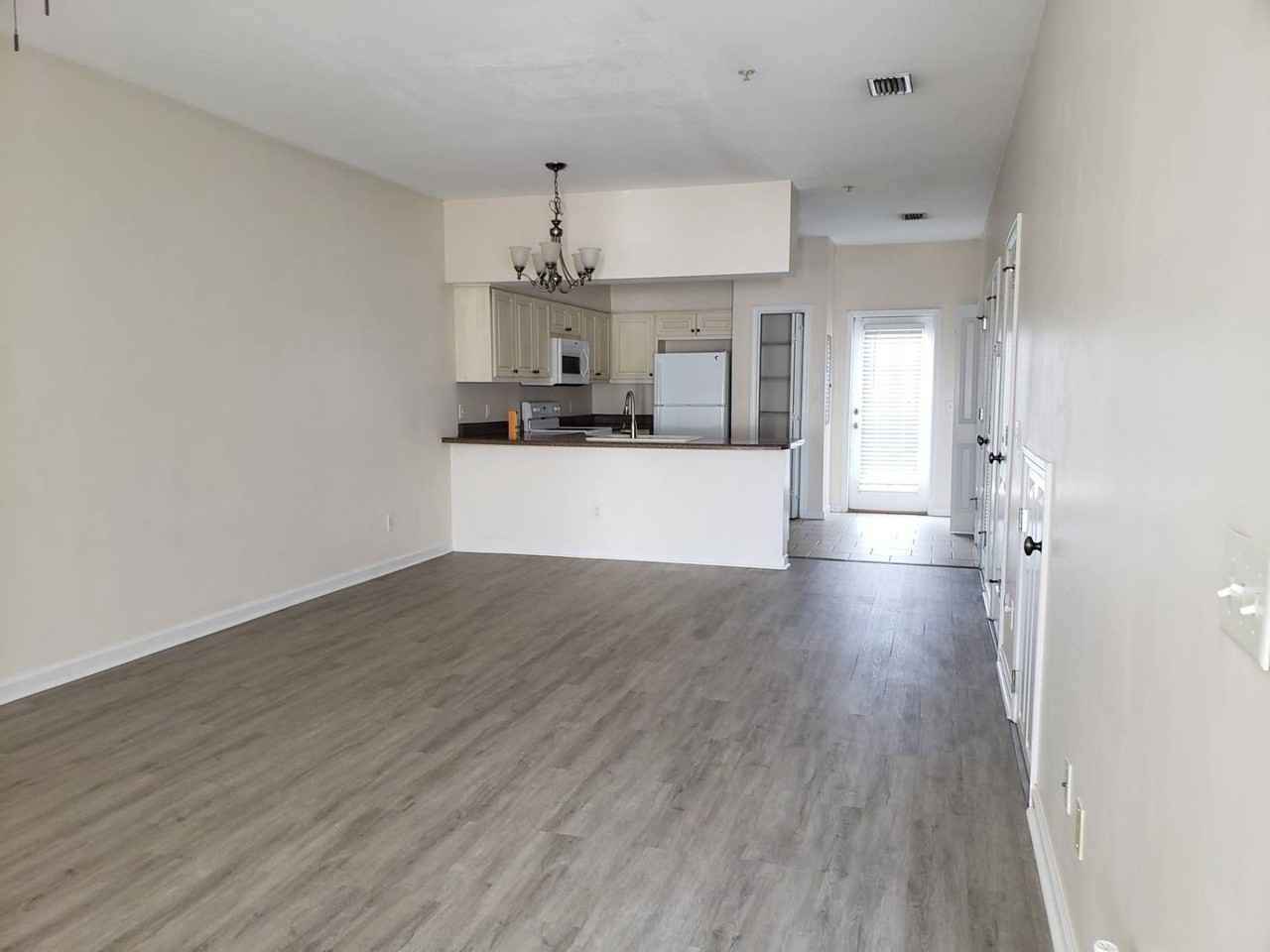 8218 Annabellas Ln - Photo 4 of 16