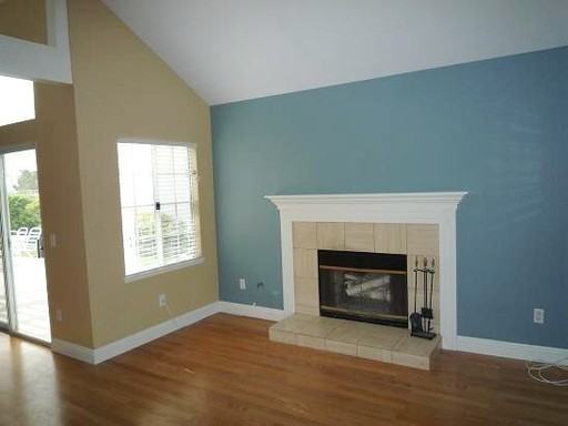 23890 Bennington Dr - Photo 4 of 16