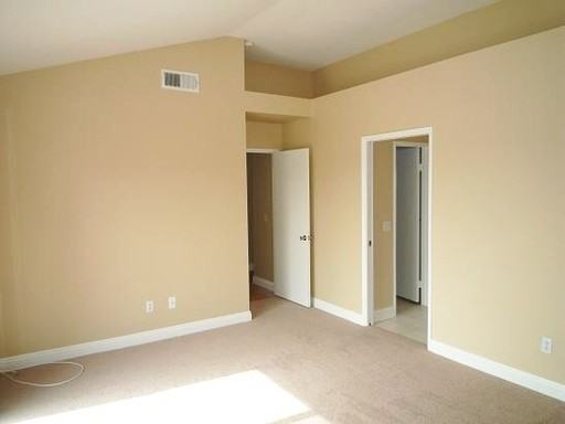 23890 Bennington Dr - Photo 7 of 16