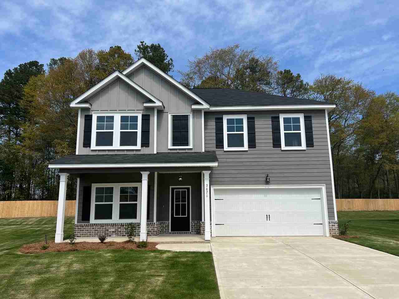 3671 Lynnwood Dr - Photo 3 of 42