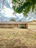 featured image of 2913 Oak Forest Dr