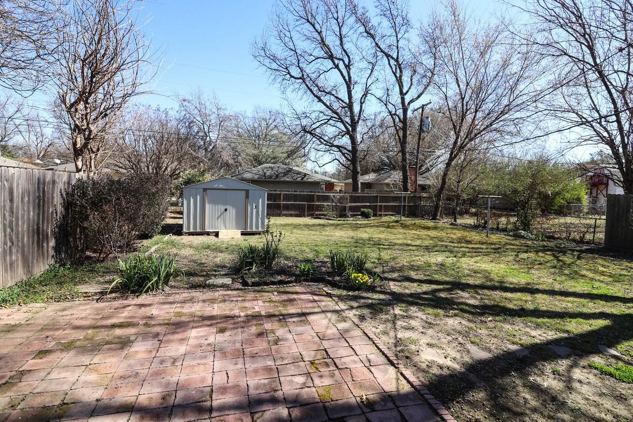 4227 S Rockford Ave - Photo 6 of 44