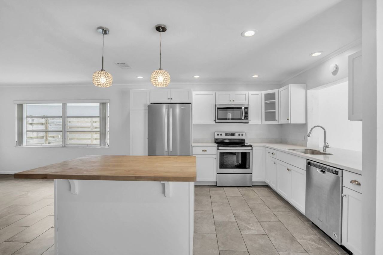 5808 Briarwood Ave - Photo 4 of 42