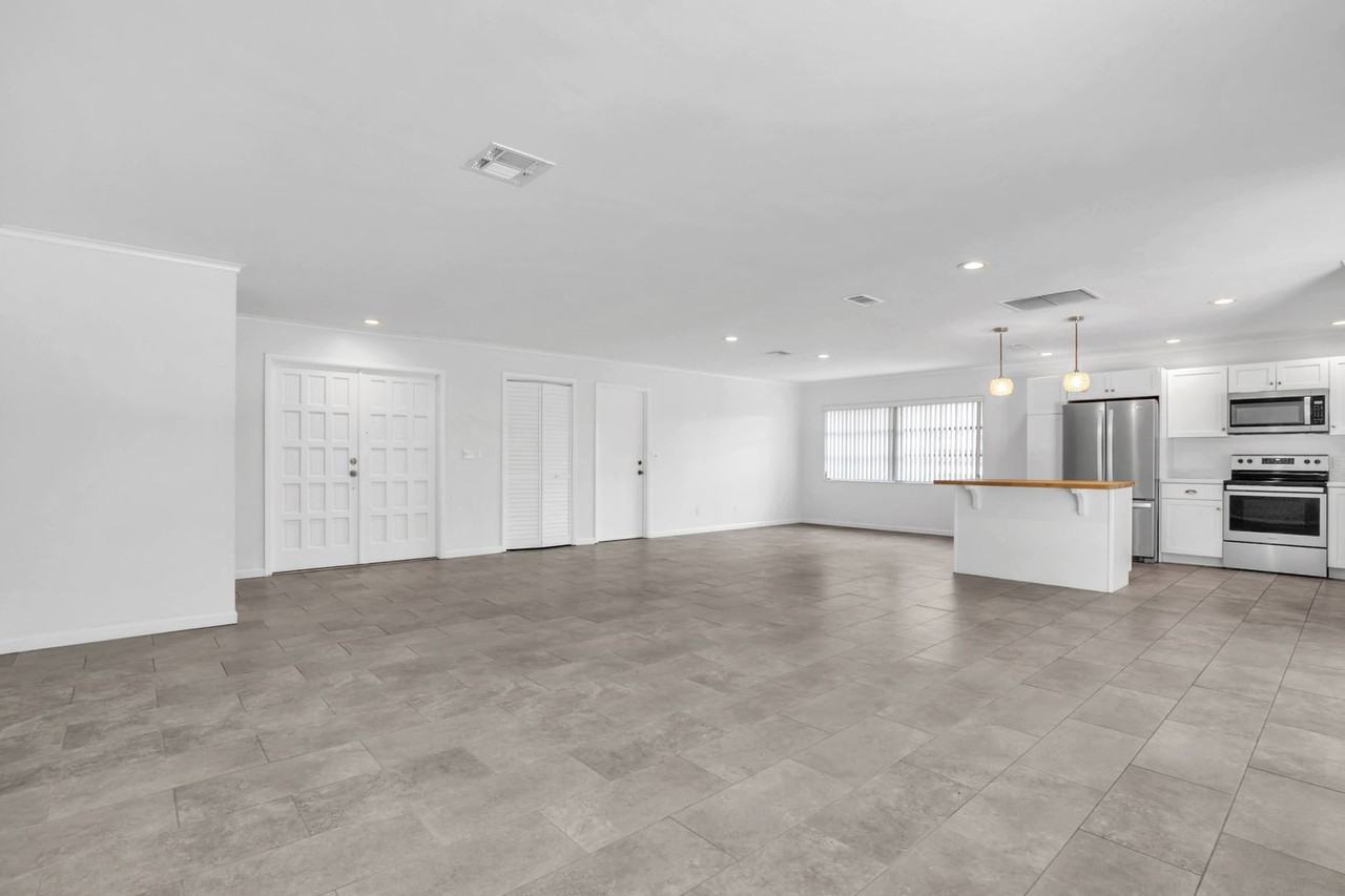 5808 Briarwood Ave - Photo 6 of 42