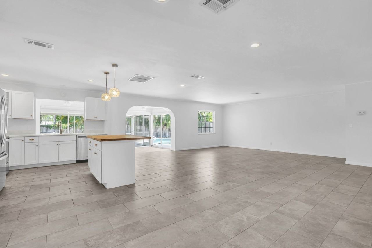 5808 Briarwood Ave - Photo 7 of 42