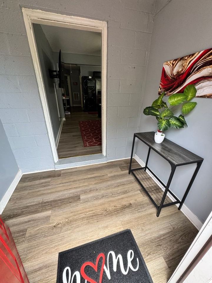 1732 Winder St - Photo 2 of 20