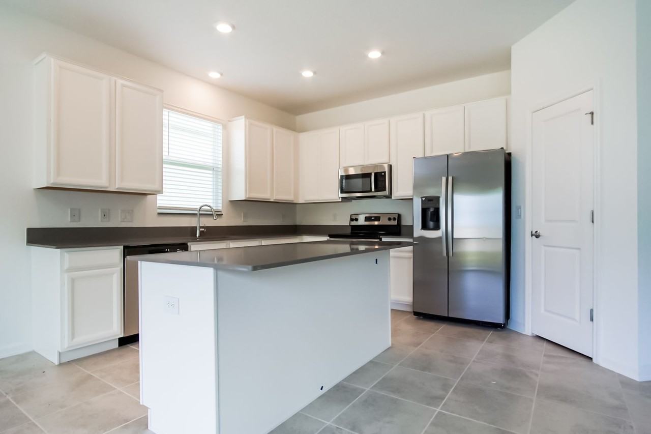 786 Citrus Reserve Blvd - Photo 3 of 29