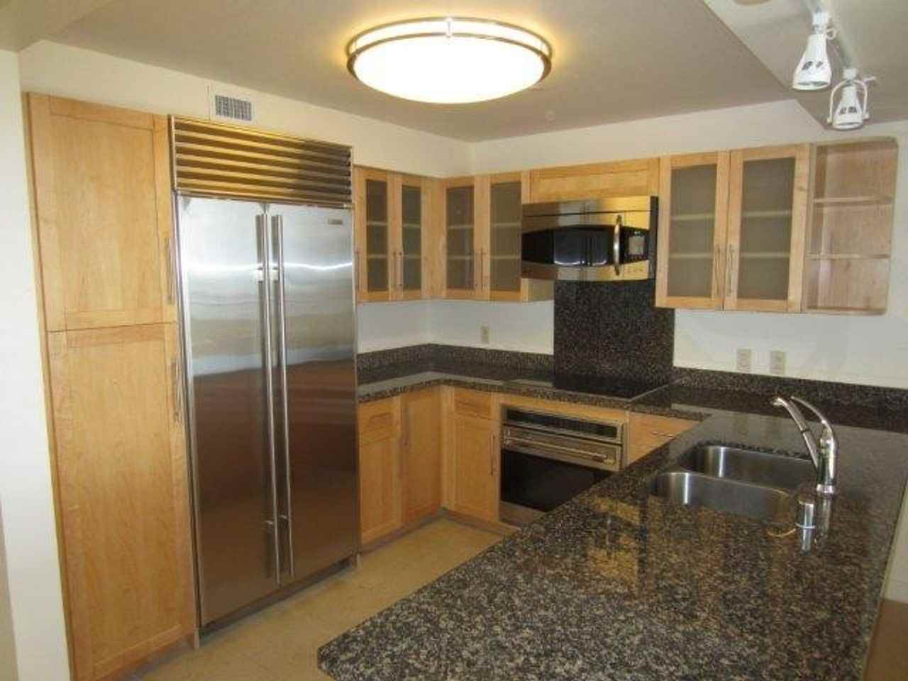 600 Queen St #3505 - Photo 4 of 17