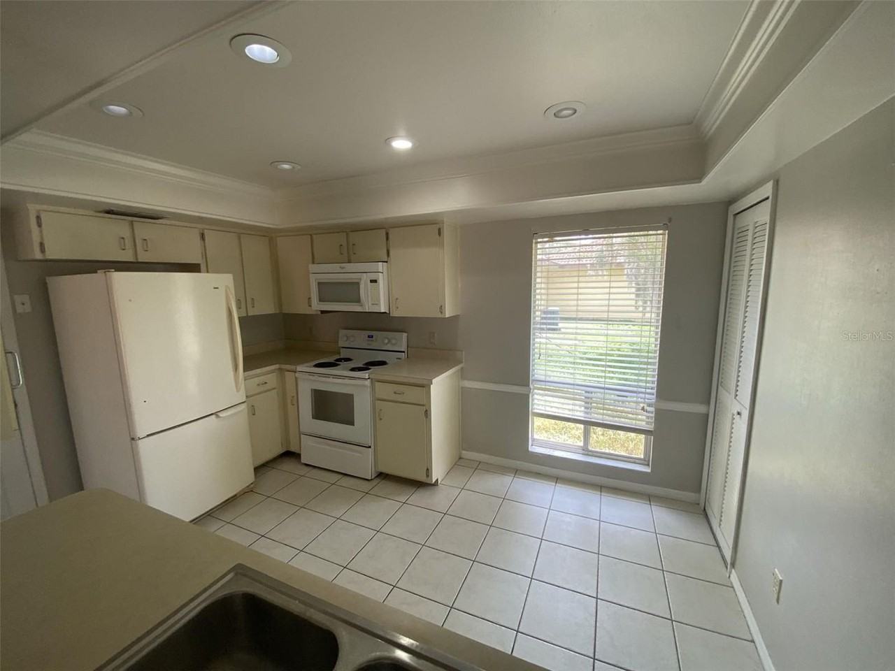 4908 Fiji Cir - Photo 6 of 17