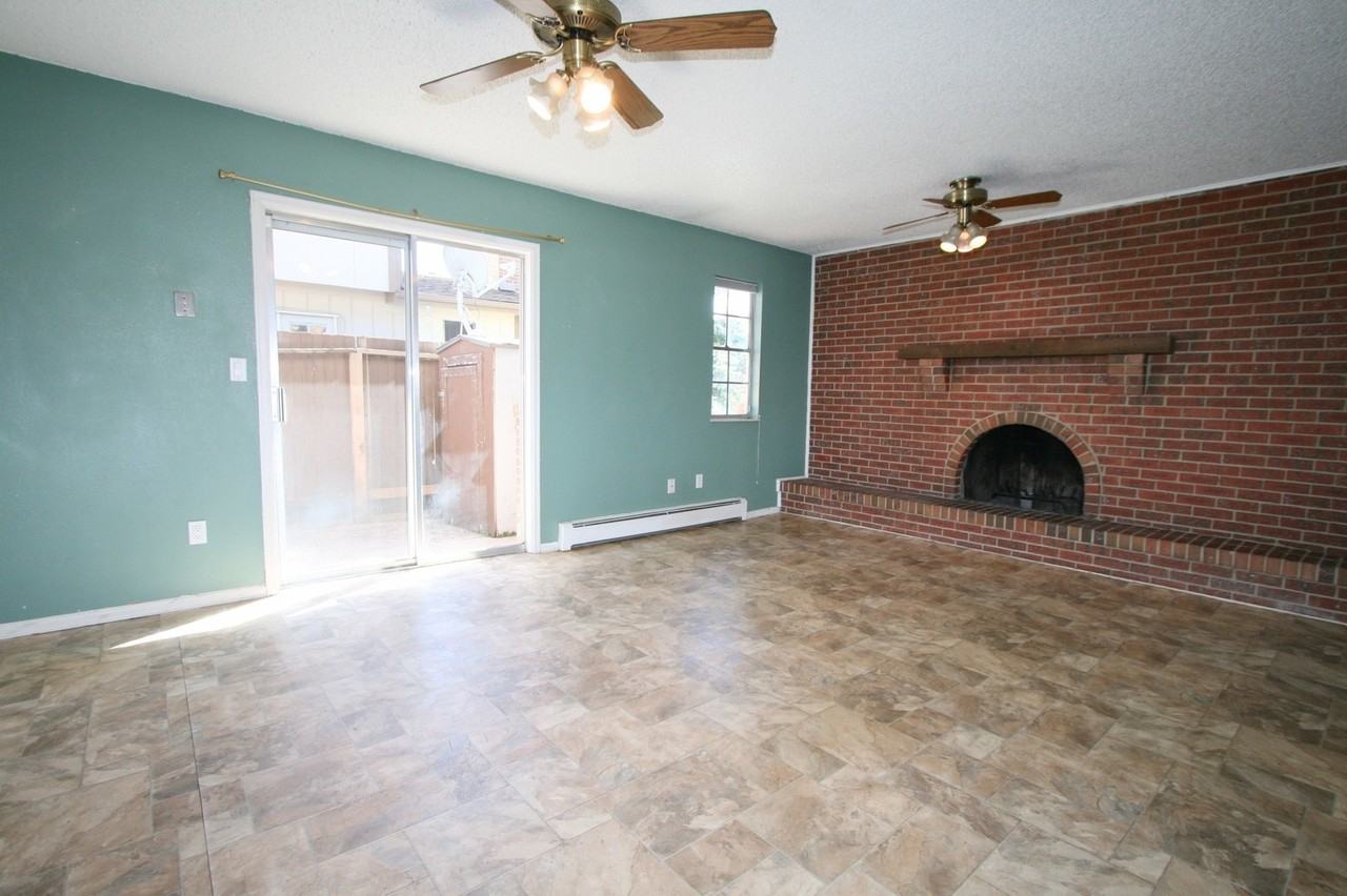 1261 1261 Willow Bend Cir A/4 - Photo 5 of 18