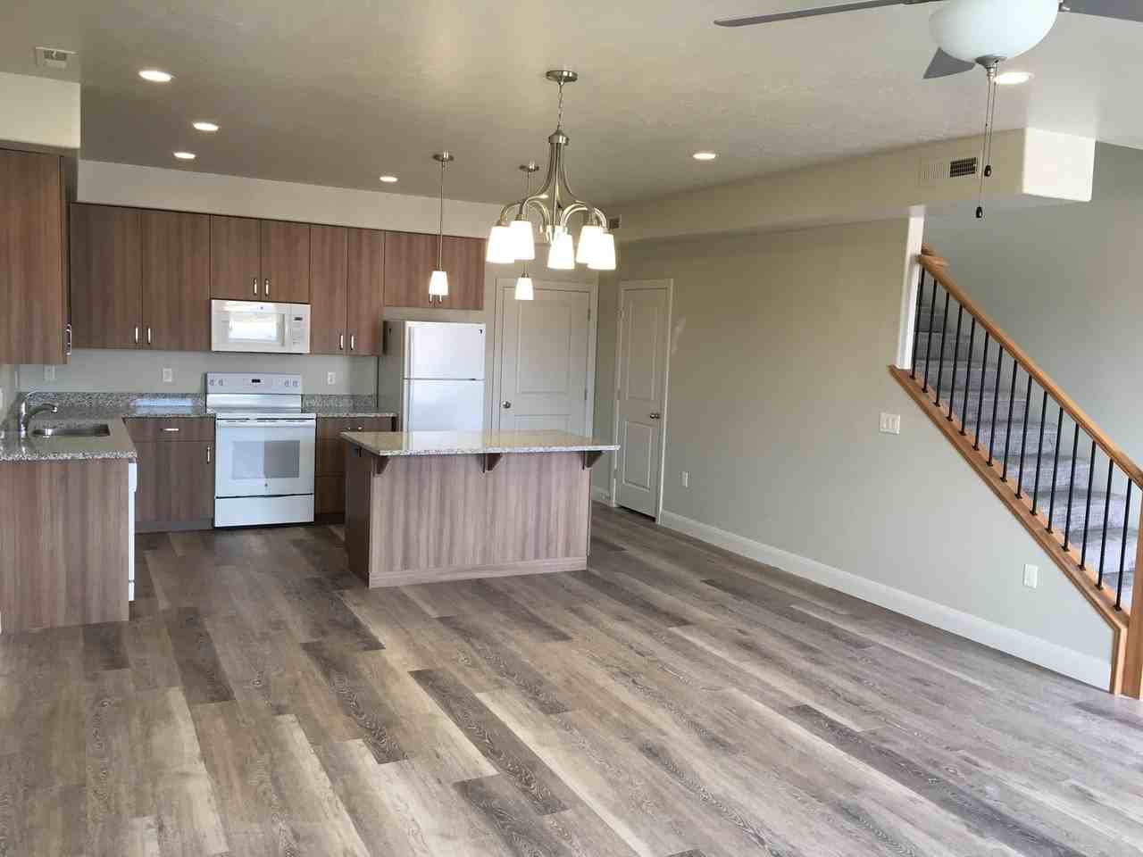 1184 E Bulloch St #3 - Photo 4 of 29
