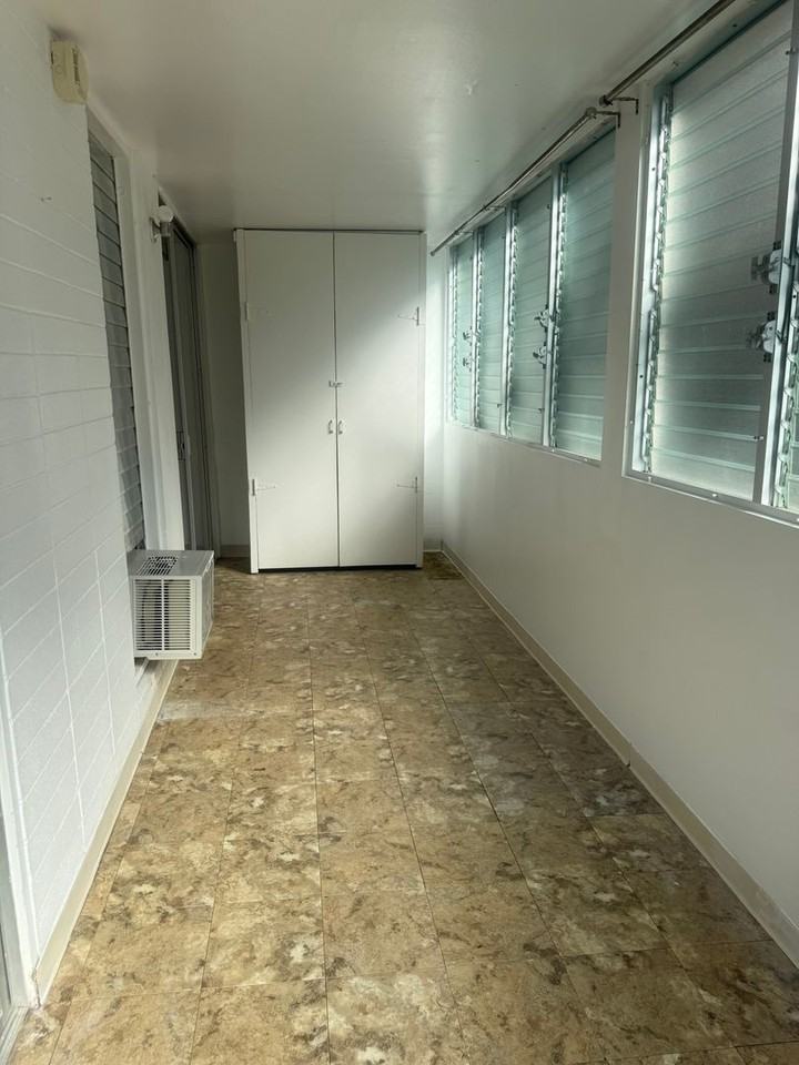 225 Liliuokalani Ave #2A - Photo 5 of 12