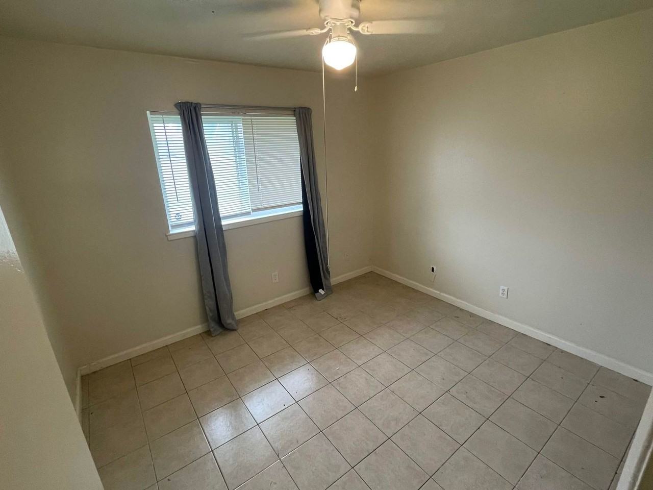 1408 E Park Blvd - Photo 7 of 13