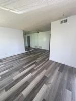 featured image of 3713 Park Dr #4